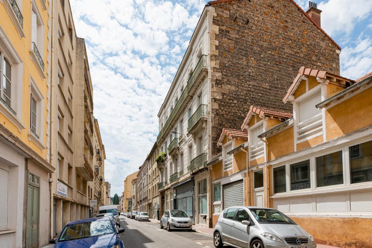 Charmant Hypercentre Tram Design Saint-Etienne  Exterior photo